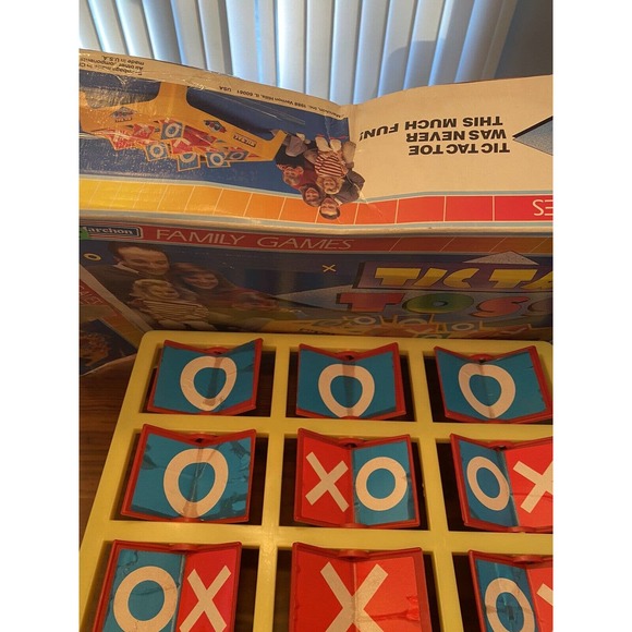 VINTAGE Marchon Games 1988 Tic Tac Toss Original Box AND Instructions Complete - Picture 6 of 7